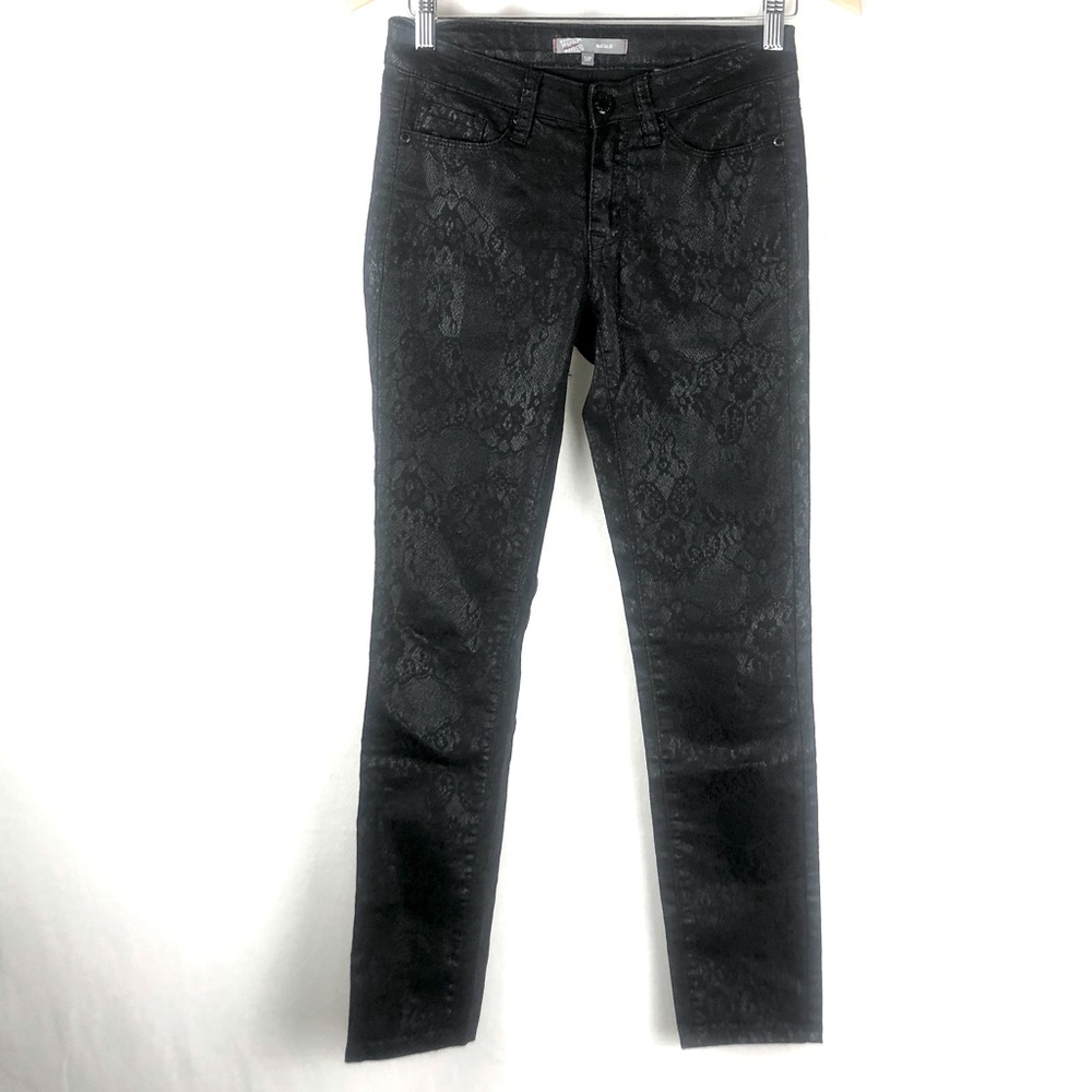 🛍3/$30 RW&CO black embossed jeans